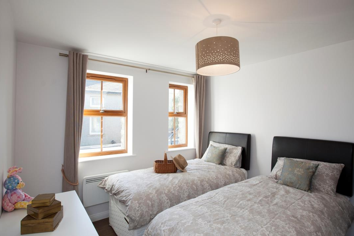 Ballavartyn Holiday Homes Bedroom 